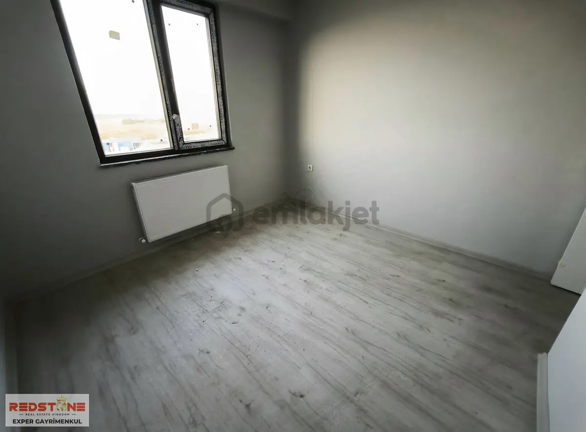 Karasu Havuzlu Sitede M.ayrı Deniz Gören Ara Kat Sıfır 2+1 Daire - 32