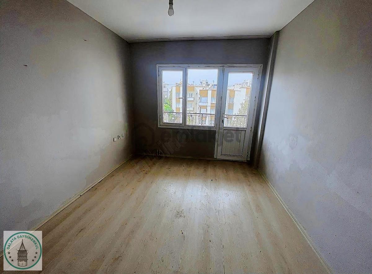 Galata'dan Kısa Süreliğine Site İçerisinde 3+1 Satılık Daire - 28