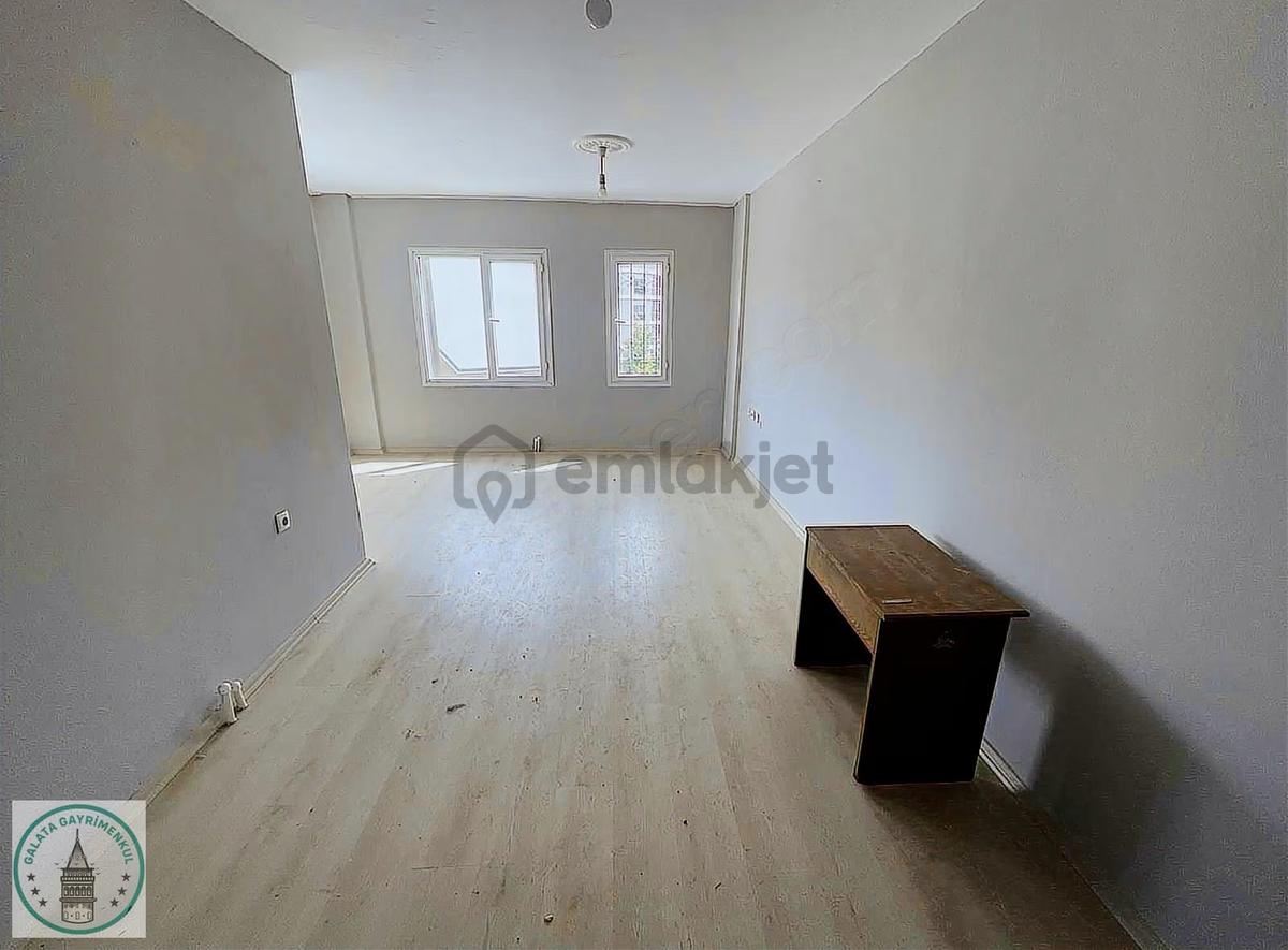 Galata'dan Kısa Süreliğine Site İçerisinde 3+1 Satılık Daire - 26