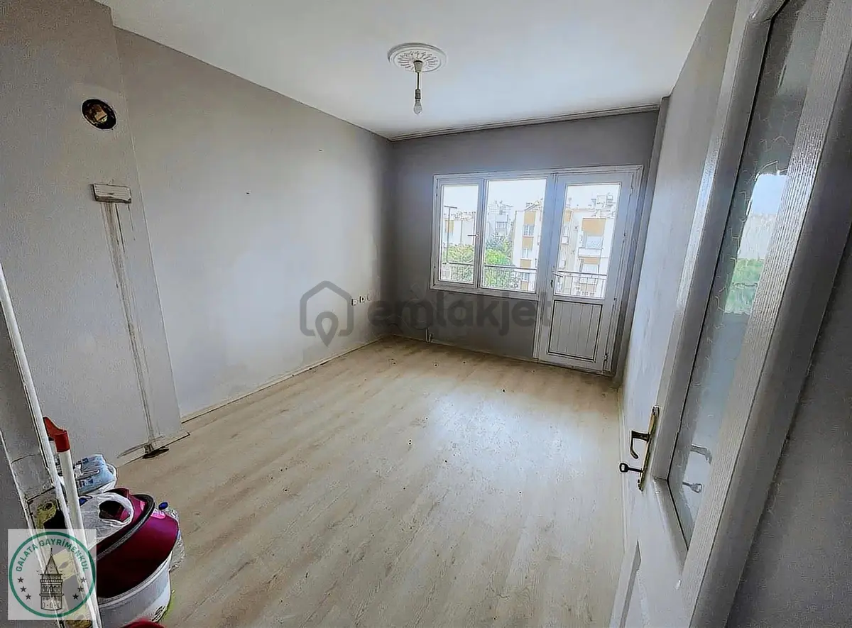 Galata'dan Kısa Süreliğine Site İçerisinde 3+1 Satılık Daire - 25