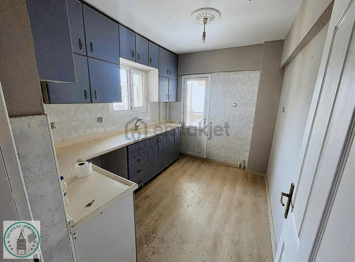 Galata'dan Kısa Süreliğine Site İçerisinde 3+1 Satılık Daire - 7