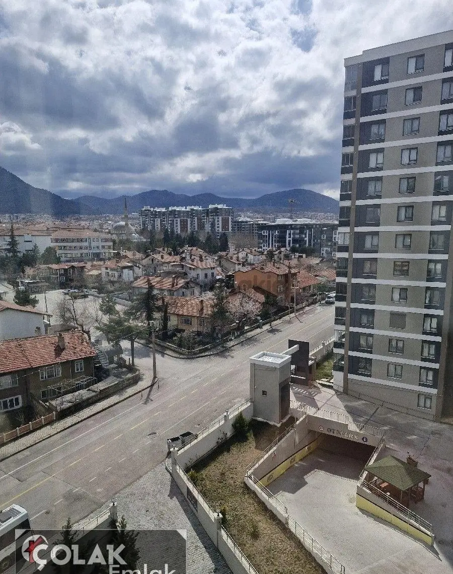 Gülistan Mah. Site İçerisinde Ara Kat 2+1 Daire - 12