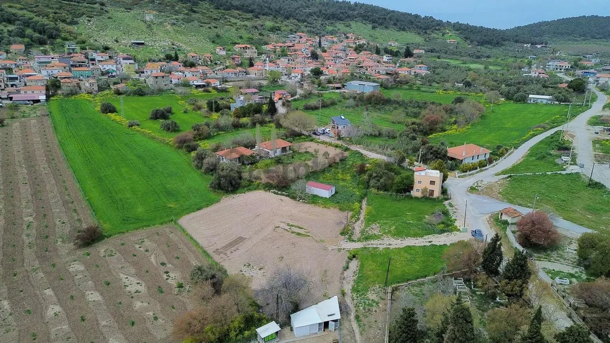 Foça Ilıpınar'da Satılık Müstakil Tapulu Tarla - 32
