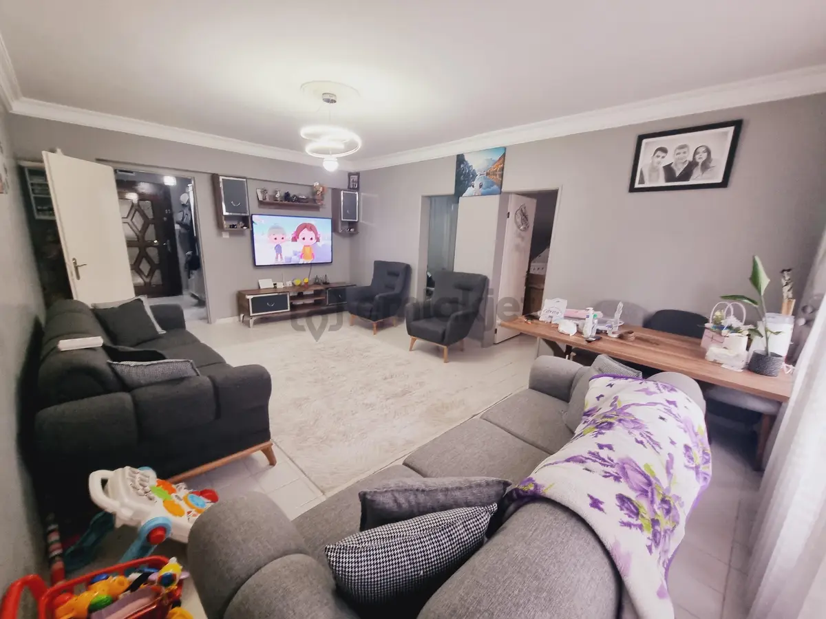 İmir Emlak'tan 3+1 130m2 Ayyıldız Cadde Üstünde 3.kat Daire - 6