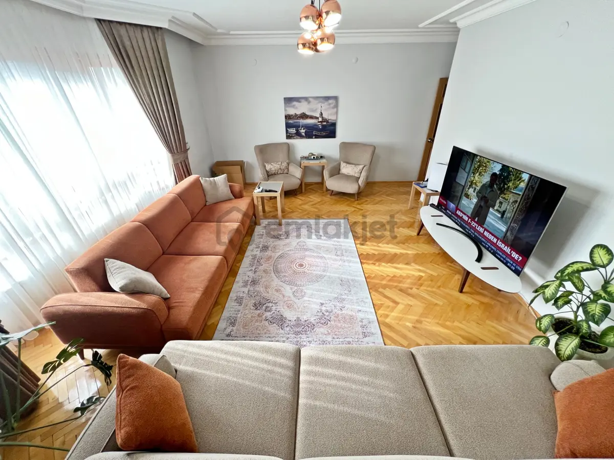 Etliğin Gözde Binası Asansörlü 3+1 E.banyolu Çift Teras Balkonlu - 35