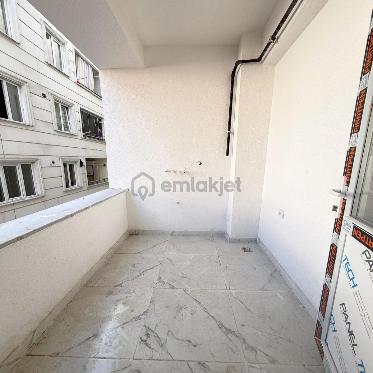 Akbatı Avm Yakını 2+1 Arakat Daire - 4