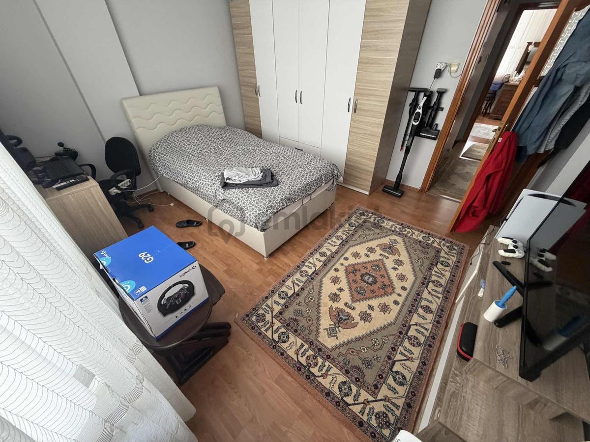 1.cebeci Cad. Komşu 2+1 100m2 2 Kat 39m2 Hisseli Daire - 16