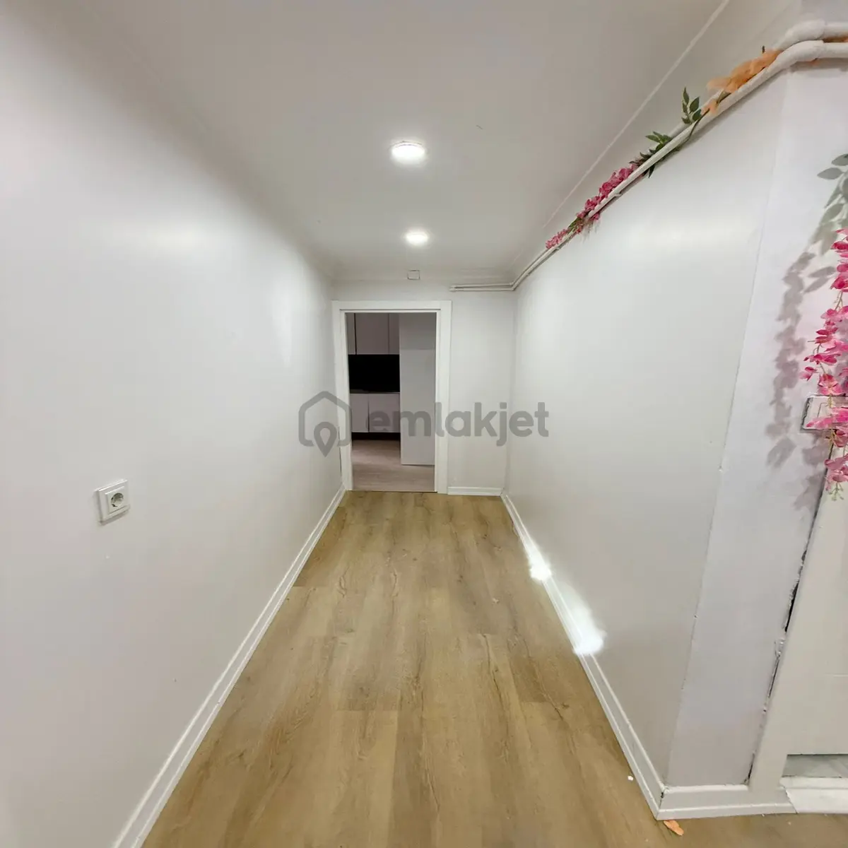 Bahçeşehir Lokasyonunda 3+1 Satılık Daire - 11