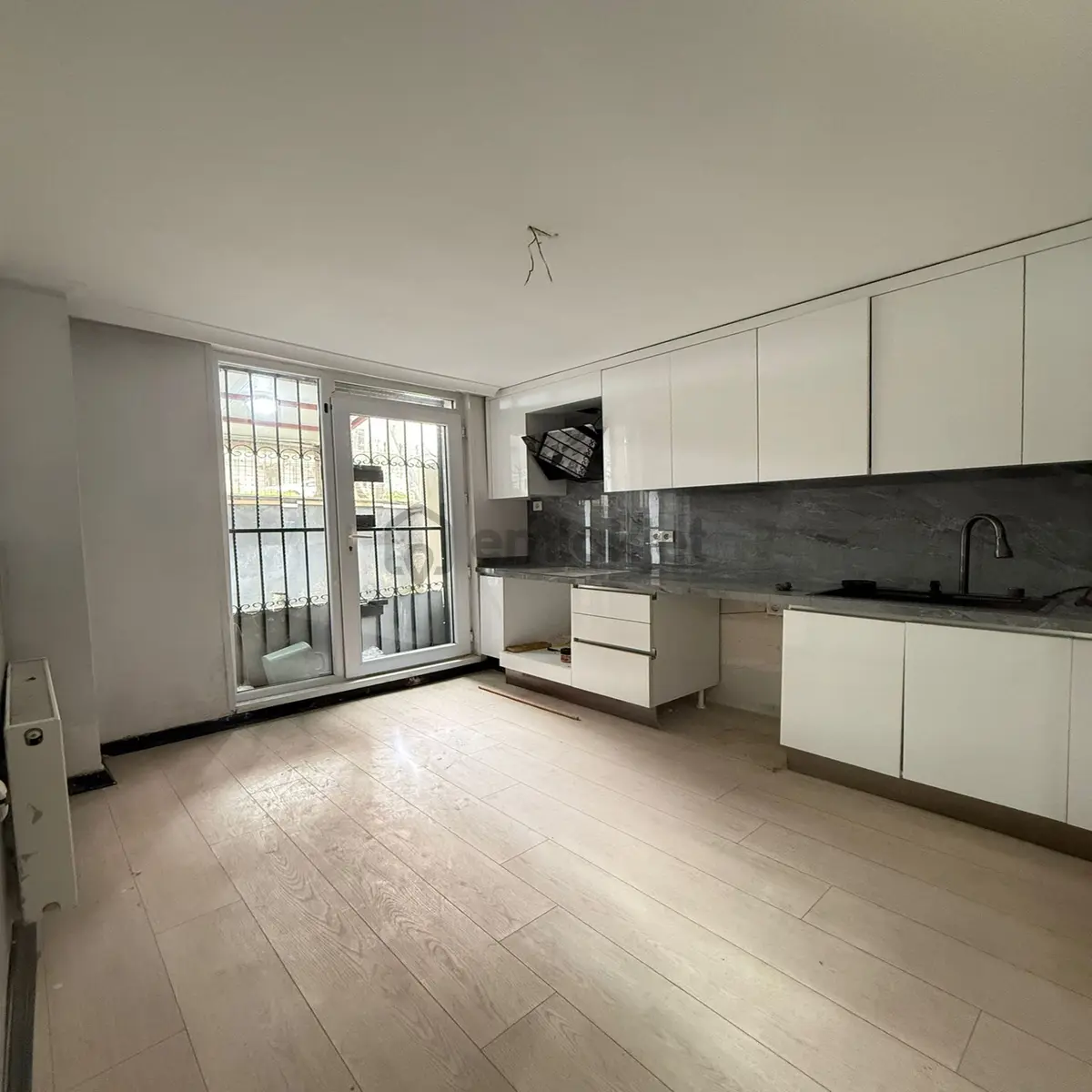 Bahçeşehir Lokasyonunda 3+1 Satılık Daire - 4