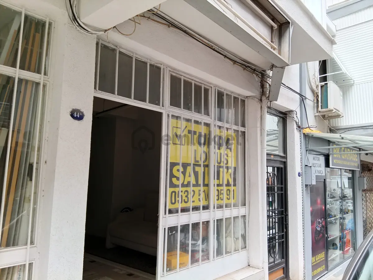 Balçova'da 80 M2 Satılık Dükkan - 7
