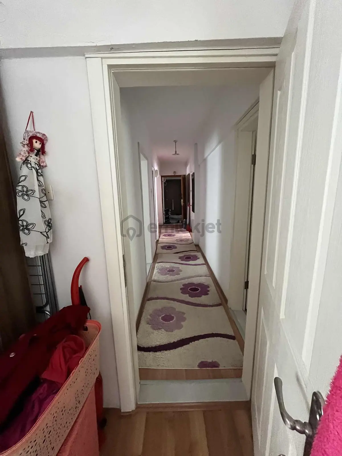 Ege Mahallesinde Acil Satılık 3+1 Ev - 2