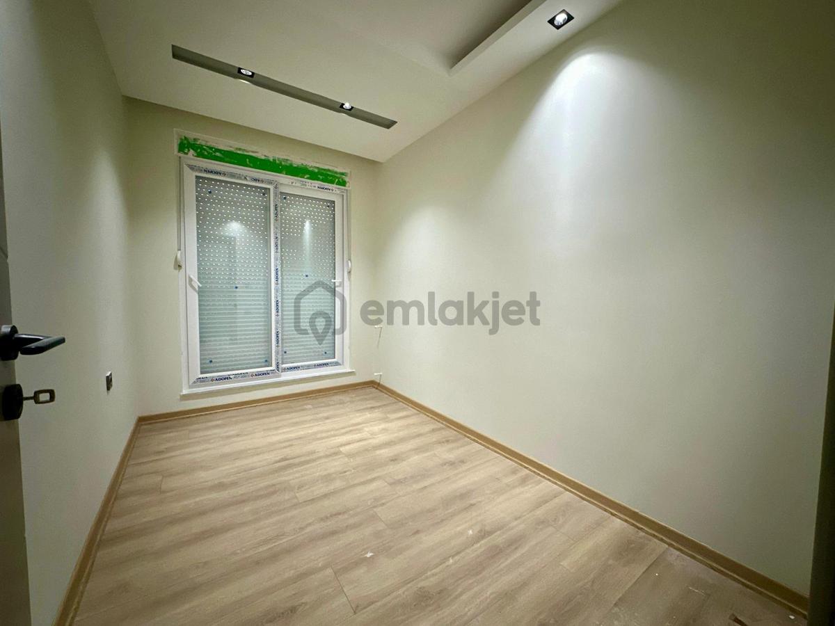 V.ayanoğlu Sıfır Herşeyi Ayrı 2+1 İskanlı - 18