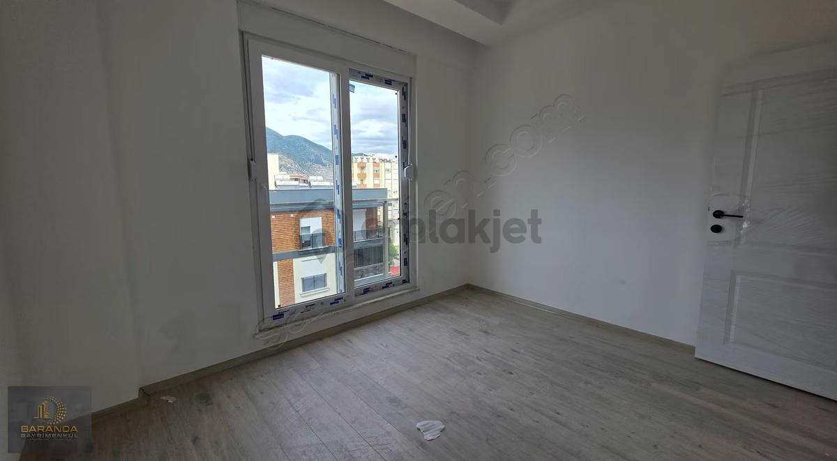 Kum Mahallesi Havuzlu Site İçinde Satılık 1+1 Daire - 18