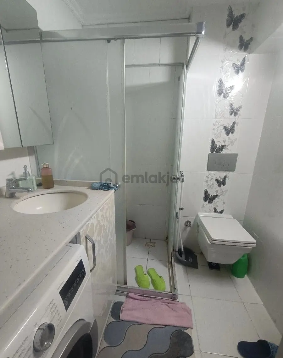 Güneşli Mahallesinde Asansörlü Ve Doğalgazlı Satılık Daire - 7