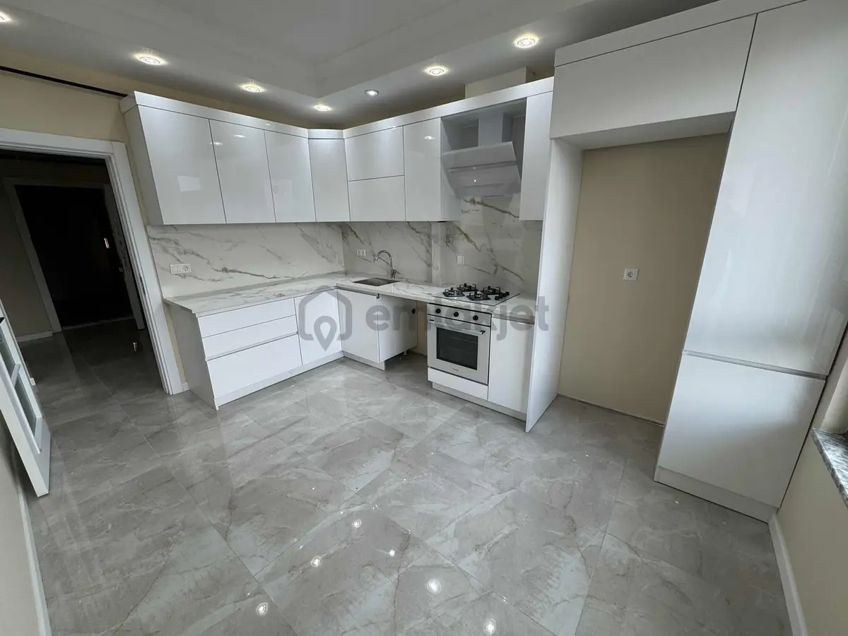 Serdivanın En Prestijli Konumunda Satılık 3+1 Lüks Daire - 24