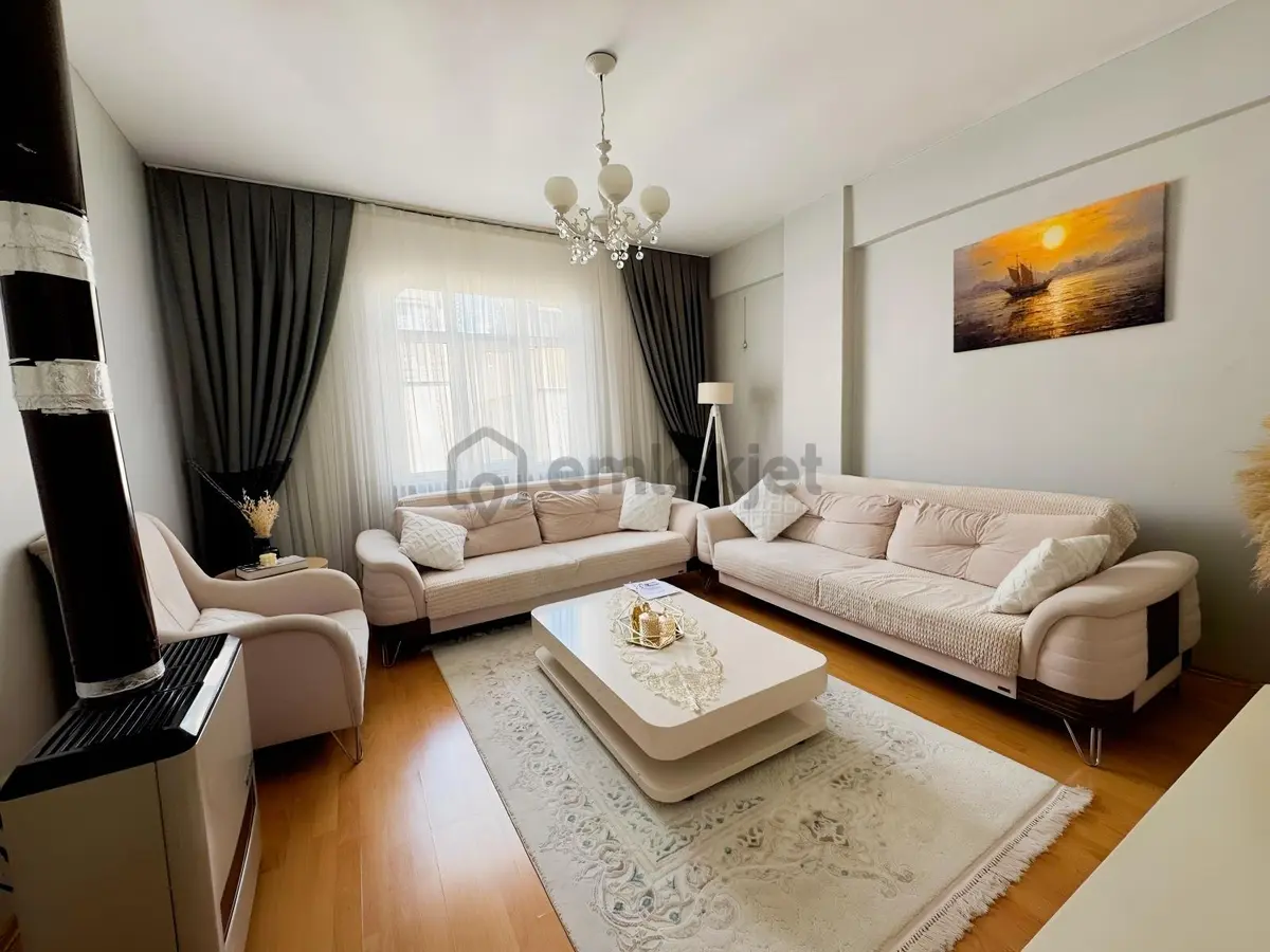 Küçükçekmece Yeşilova Mahallesi Satılık 2+1 - 33