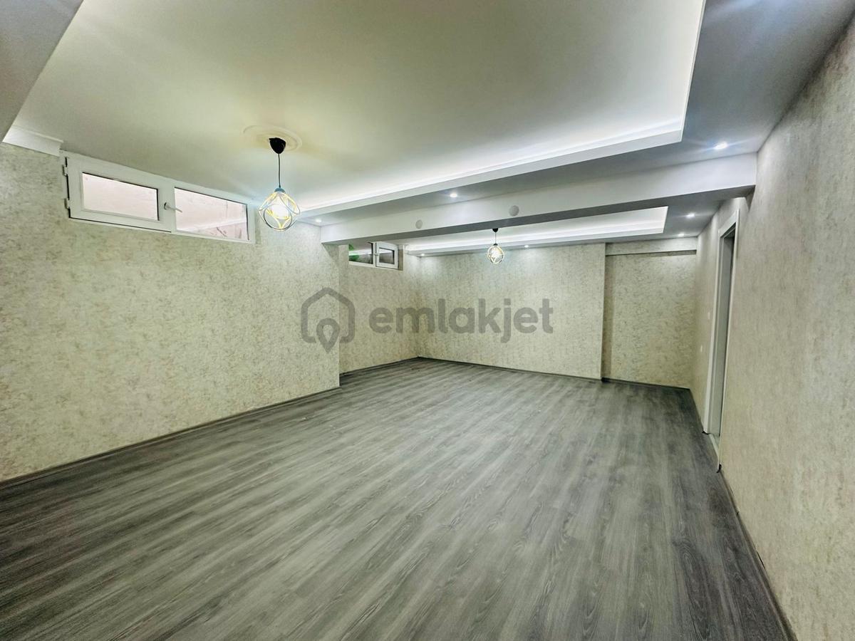 Feridunçelik'te Full Yapılı Asansörlü 4+1 Giriş Kat Satılık !! - 17