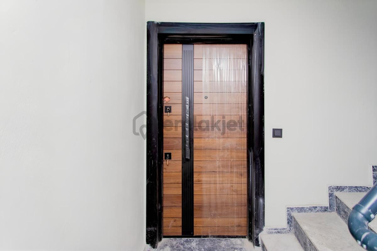 Foça Kazım Dirik Mah. Satılık Bahçe Katı 1+1 Daire - 6