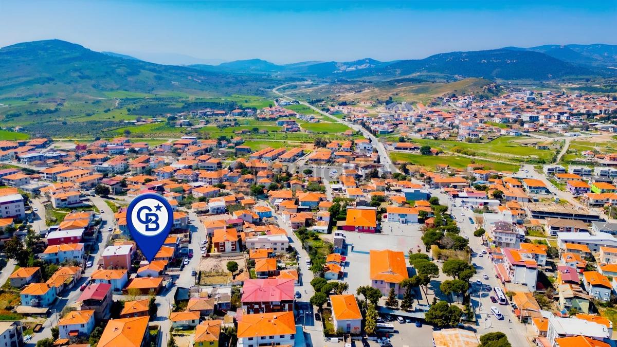 Foça Kazım Dirik Mah. Satılık Bahçe Katı 1+1 Daire - 13