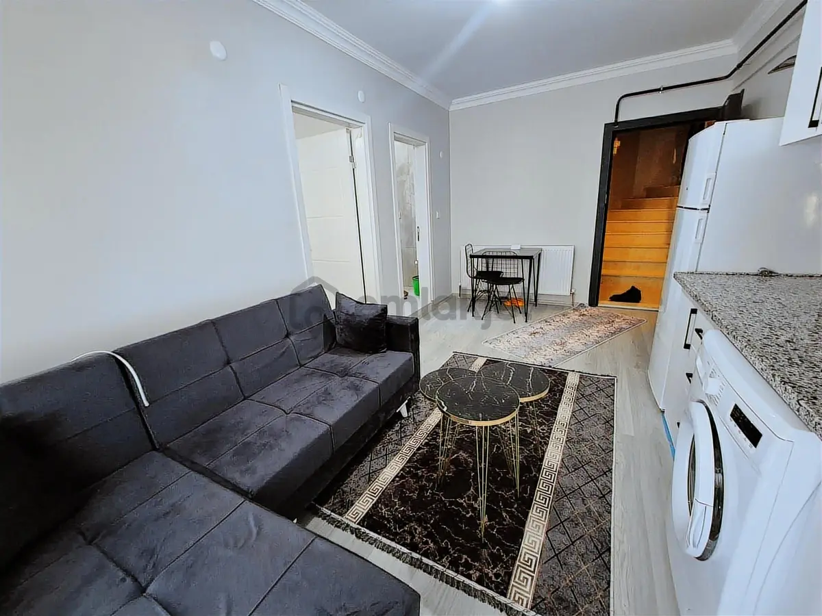 Keşan'da Harika Konumda 1+1 Kiralık Daire - 6