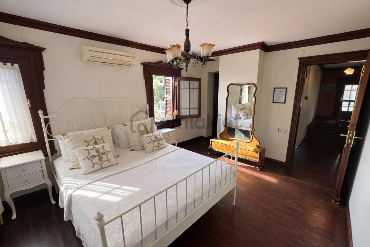 Umas Solutıon'dan Cunda'da | Denize 25m | 6+1 Tripleks Villa - 23