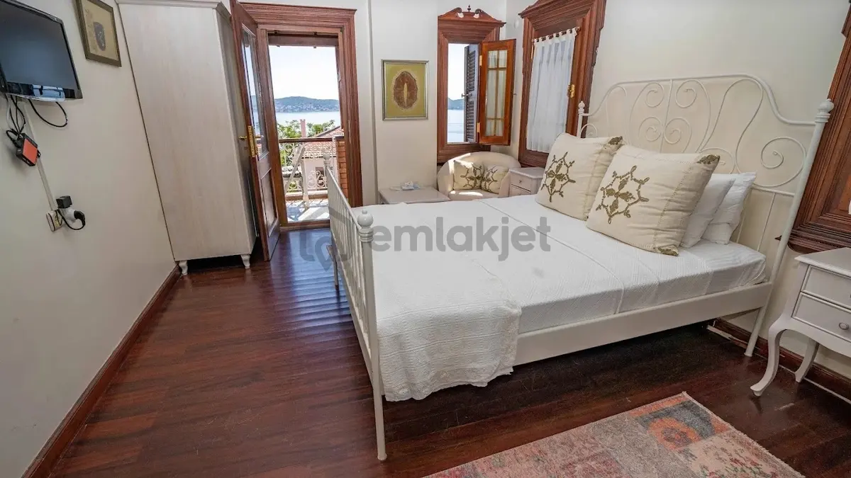 Umas Solutıon'dan Cunda'da | Denize 25m | 6+1 Tripleks Villa - 25
