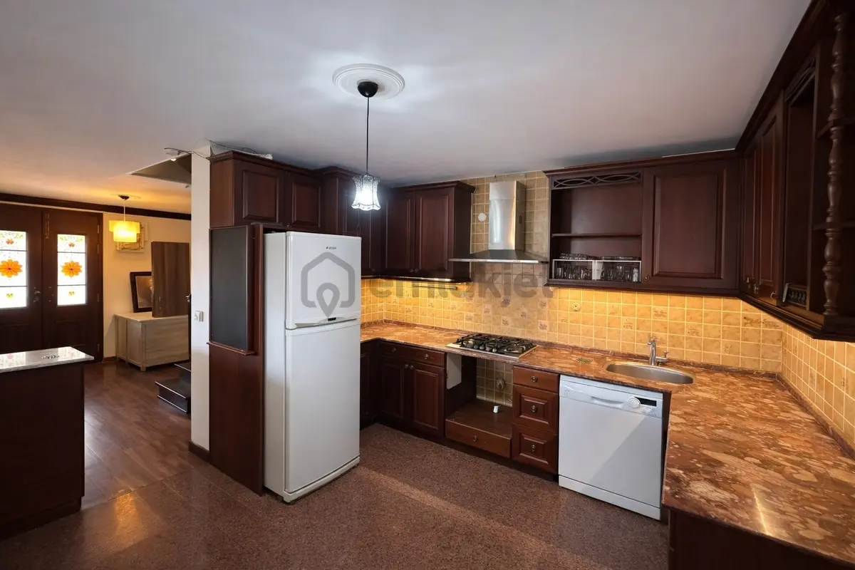 Umas Solutıon'dan Cunda'da | Denize 25m | 6+1 Tripleks Villa - 13