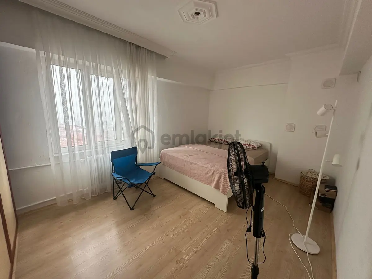 Sitelerde Site İçinde Satılık Eşyalı 3+1 Fırsat Daire - 11