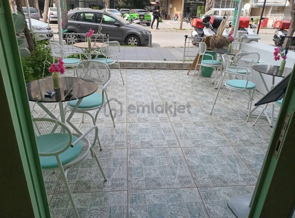 Bostanlı Şehitler Bulvarında Metro Yakını Bahçeli - 17