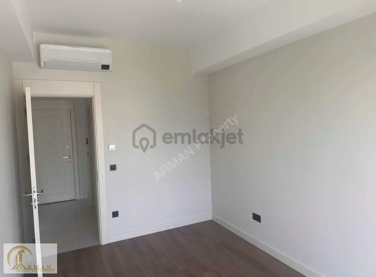Rams Haliç Sitesinde 1+1 Yüksek Kat Manzaralı Satılık Daire - 8