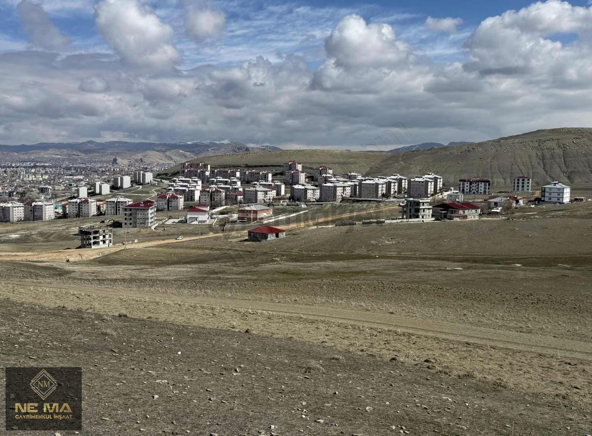 Van Edremit Kurubaşta Manzaralı Satılık İmarlı Arsa - 2
