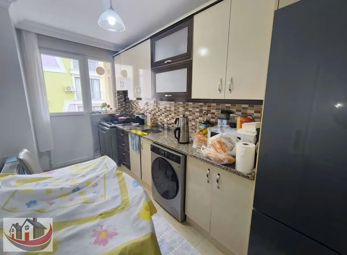 Güneyden Geniş Kullanışlı Balkonlu 3+1.100m2 Daire