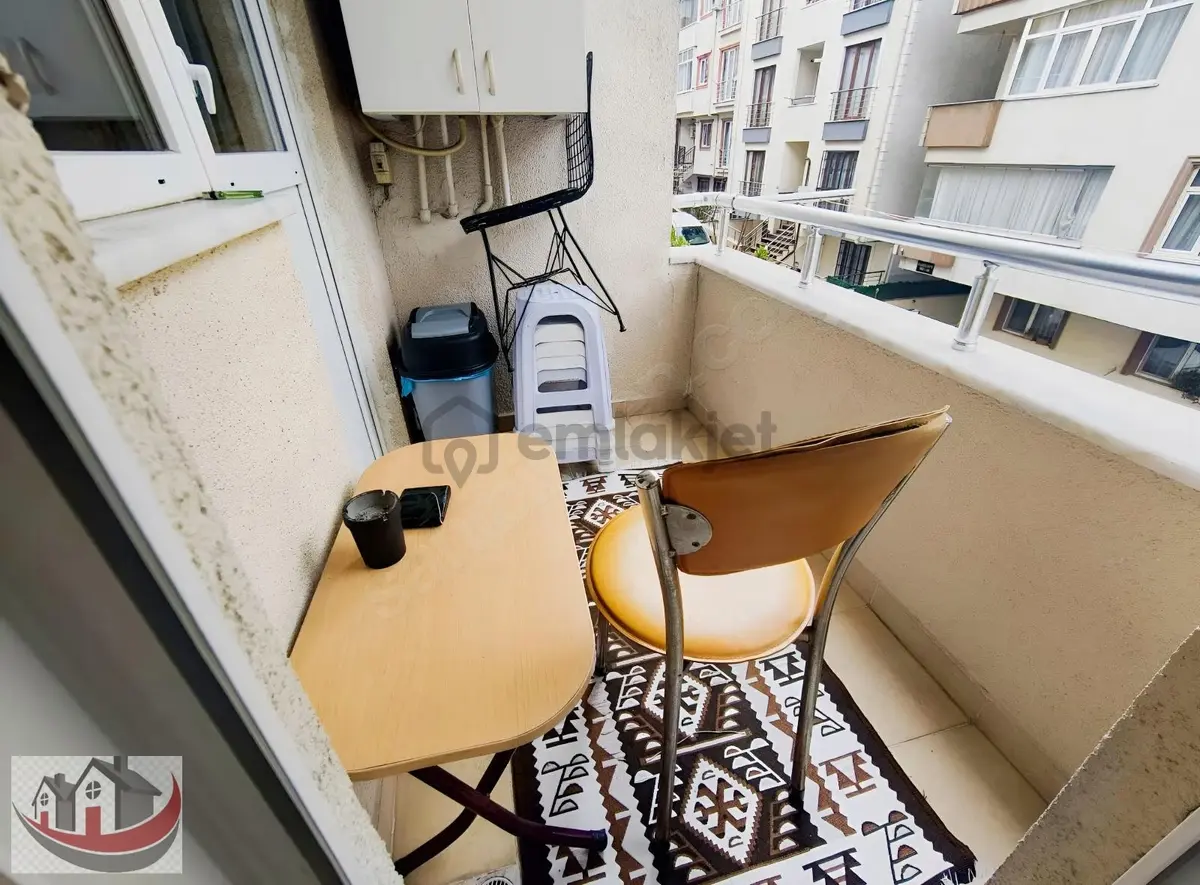 Güneyden Geniş Kullanışlı Balkonlu 3+1.100m2 Daire - 6