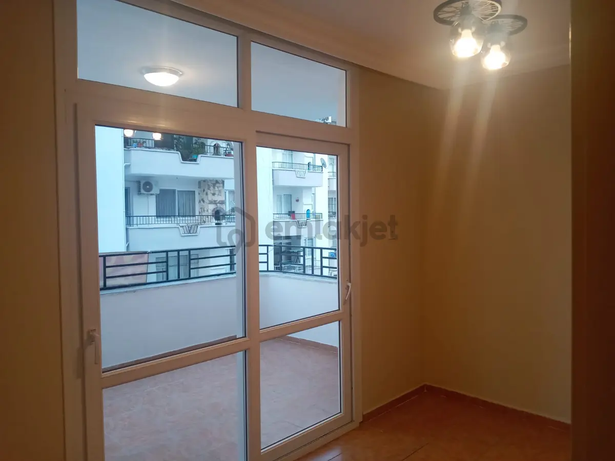 Denize 300m, Site İçinde 2+1 Satılık Daire (havuzlu) - 8