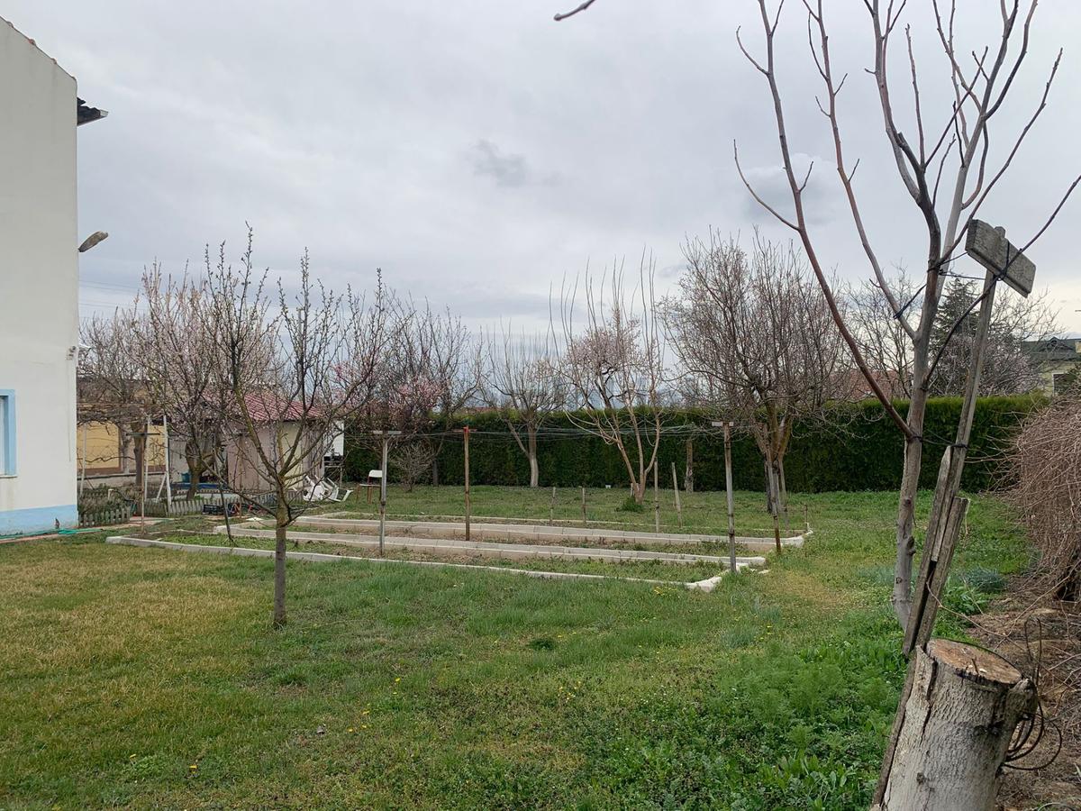 İmişehir Köy İçi, Köşebaşı 3 Katlı Ev - 17
