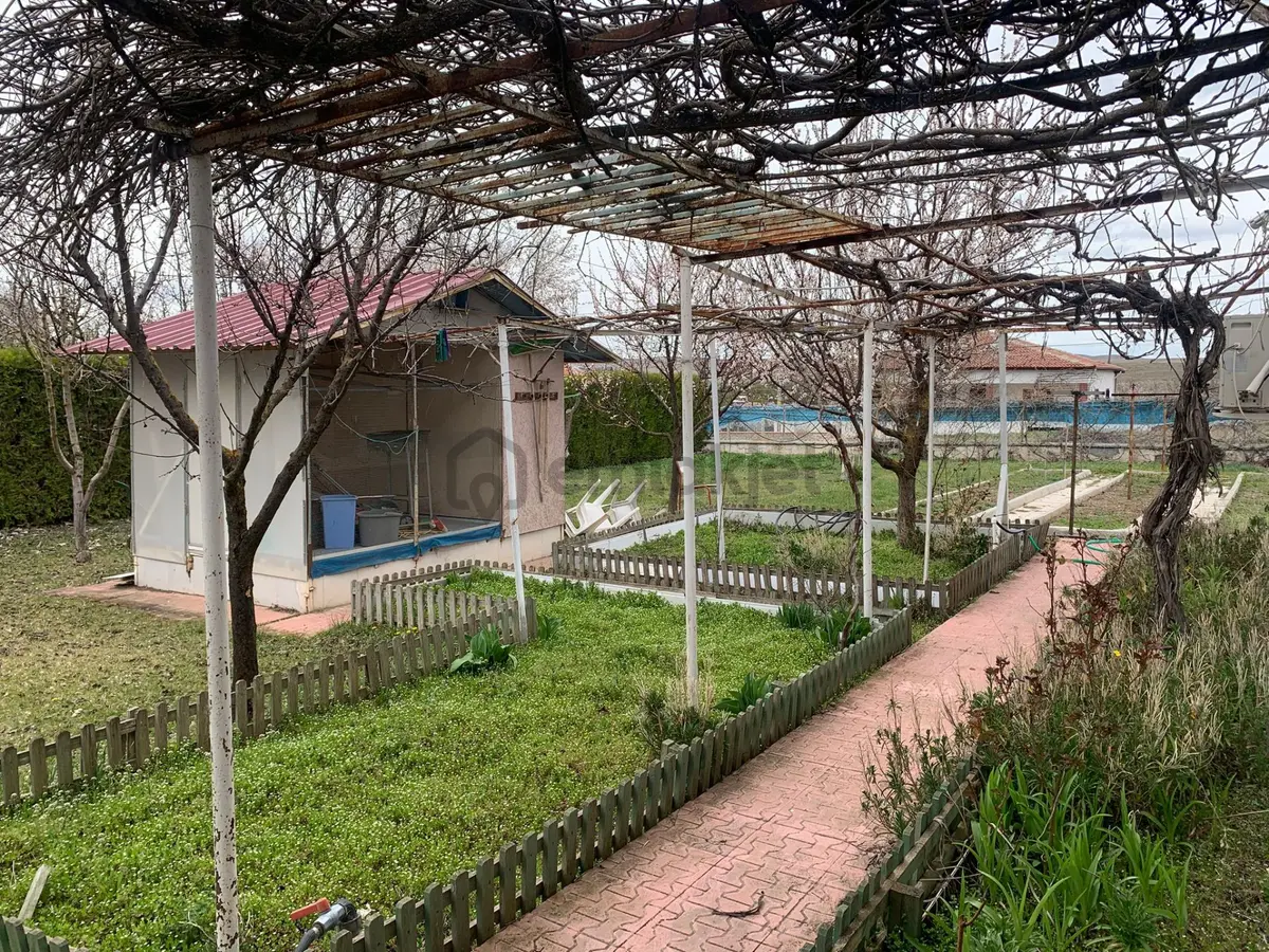 İmişehir Köy İçi, Köşebaşı 3 Katlı Ev - 10