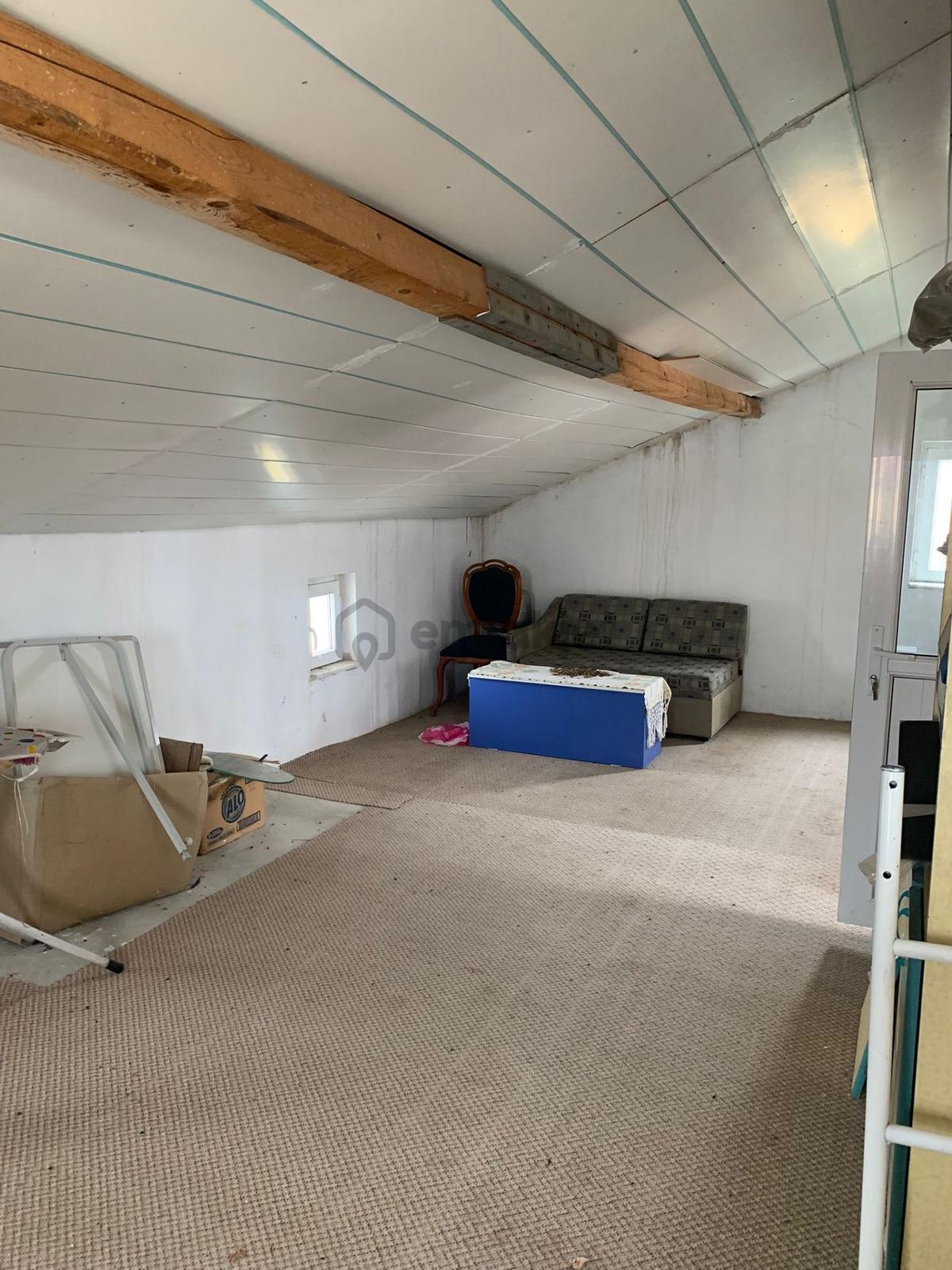 İmişehir Köy İçi, Köşebaşı 3 Katlı Ev - 30