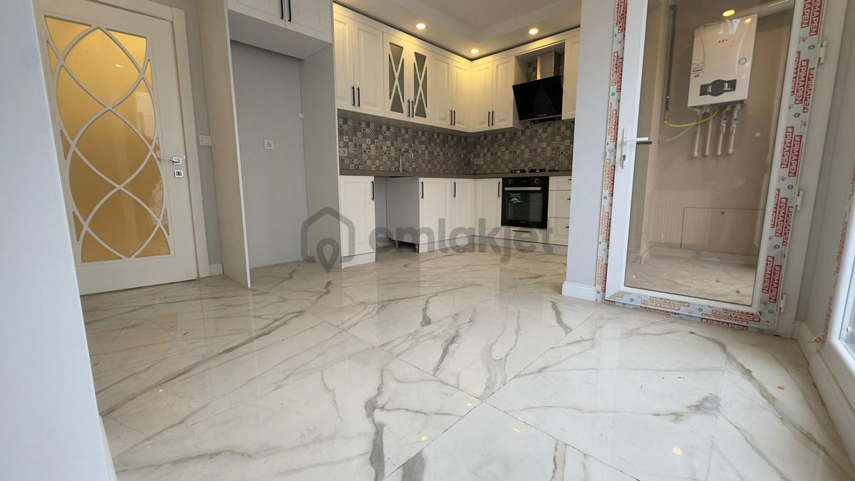 Şirinevler'de Satılık 3+1 Modern Ve Ferah Daire - 11