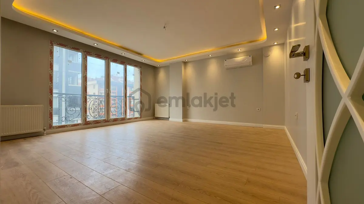 Şirinevler'de Satılık 3+1 Modern Ve Ferah Daire