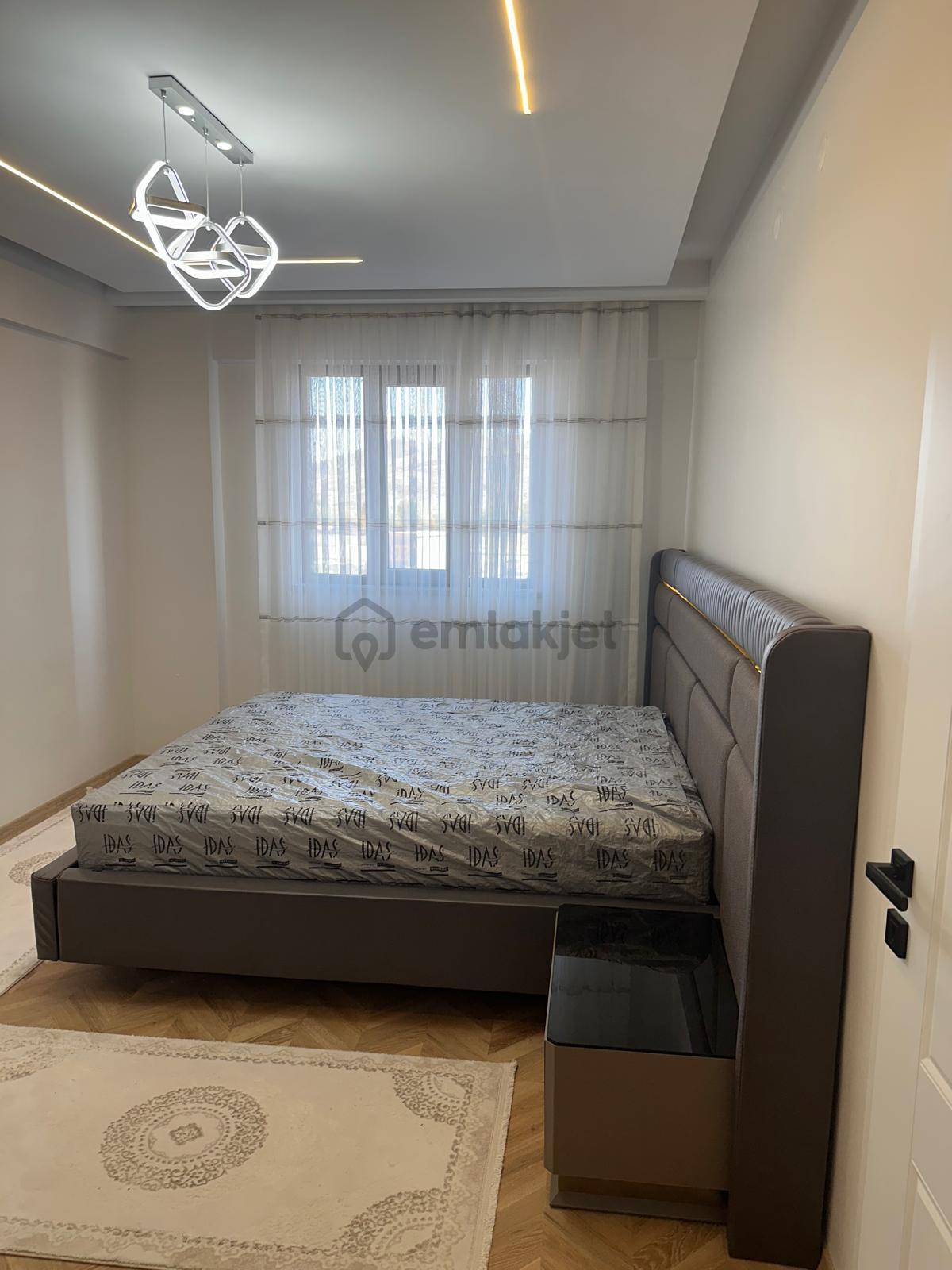 Sivas Yeşilyurt Mah. 4+1 Satılık Daire 140 M2 10. Kat - 30