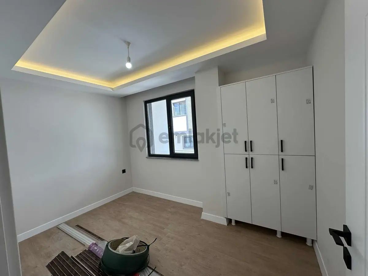 Geniş 2+1 Daire Satılık Acil - 8