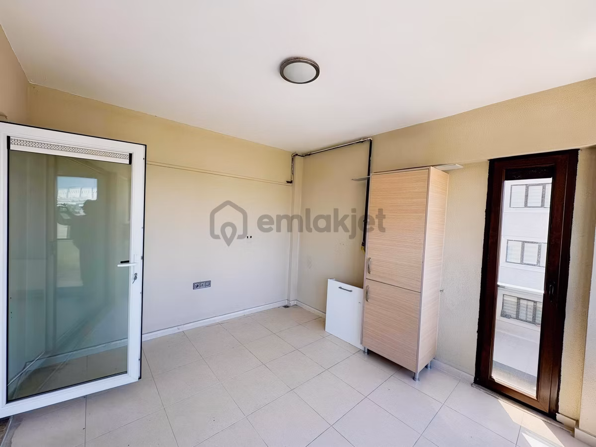 Remax Advantage 'den 23 Nisanda Satılık 1+1 Daire - 34