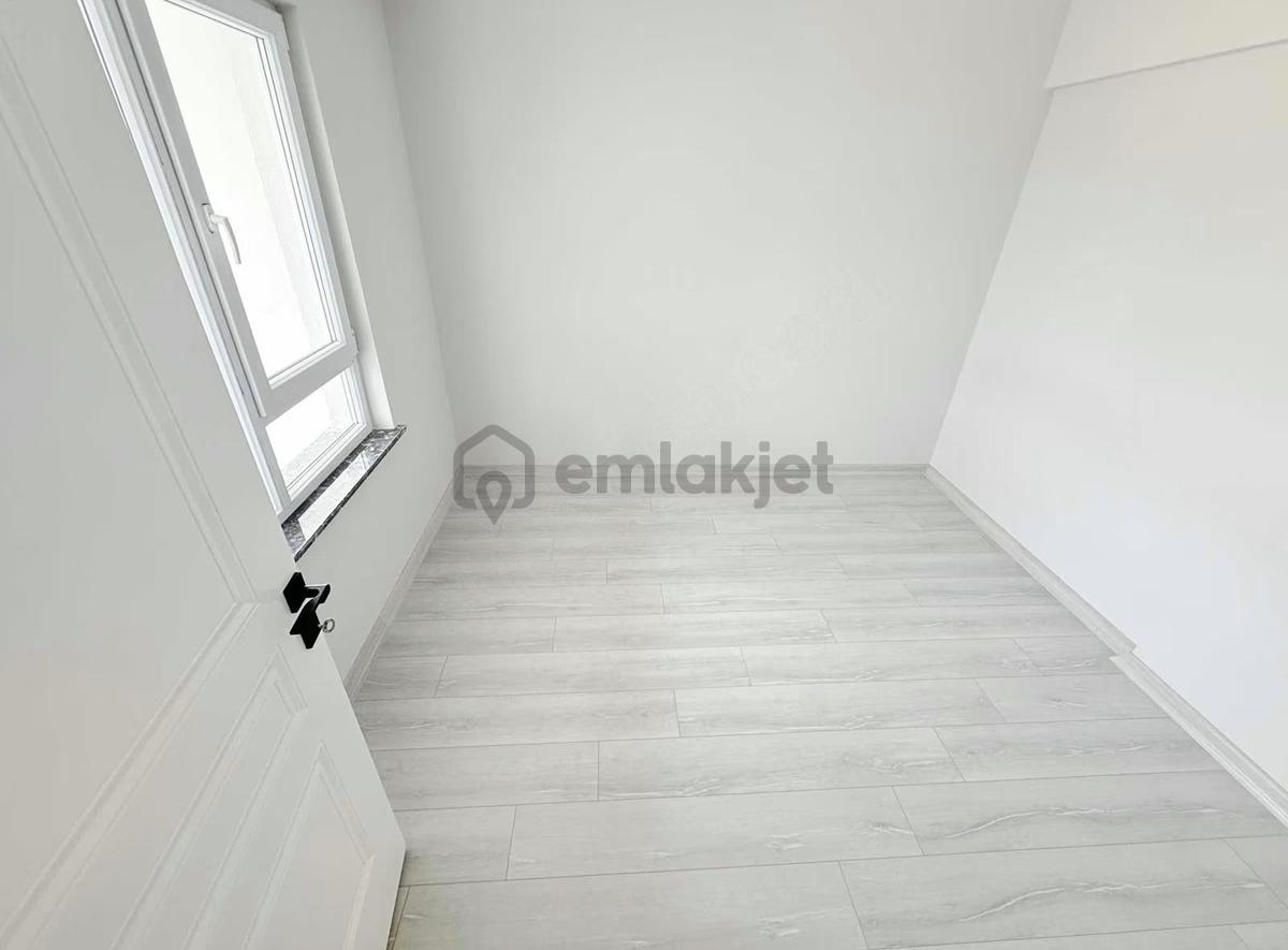 Örencik'de Satılık İskanlı Arakat Açık Cephe 3+1 Daire - 10