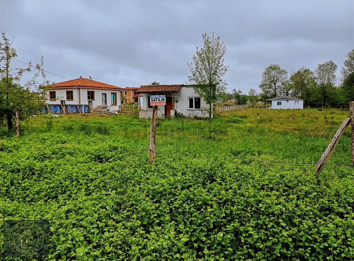 Ortaköy Merkezinde Elektrik Su Aboneliği Olan İmarlı Arsa