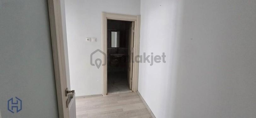 Kültür Mahallesinde Satılık Bakımlı Daire - 10