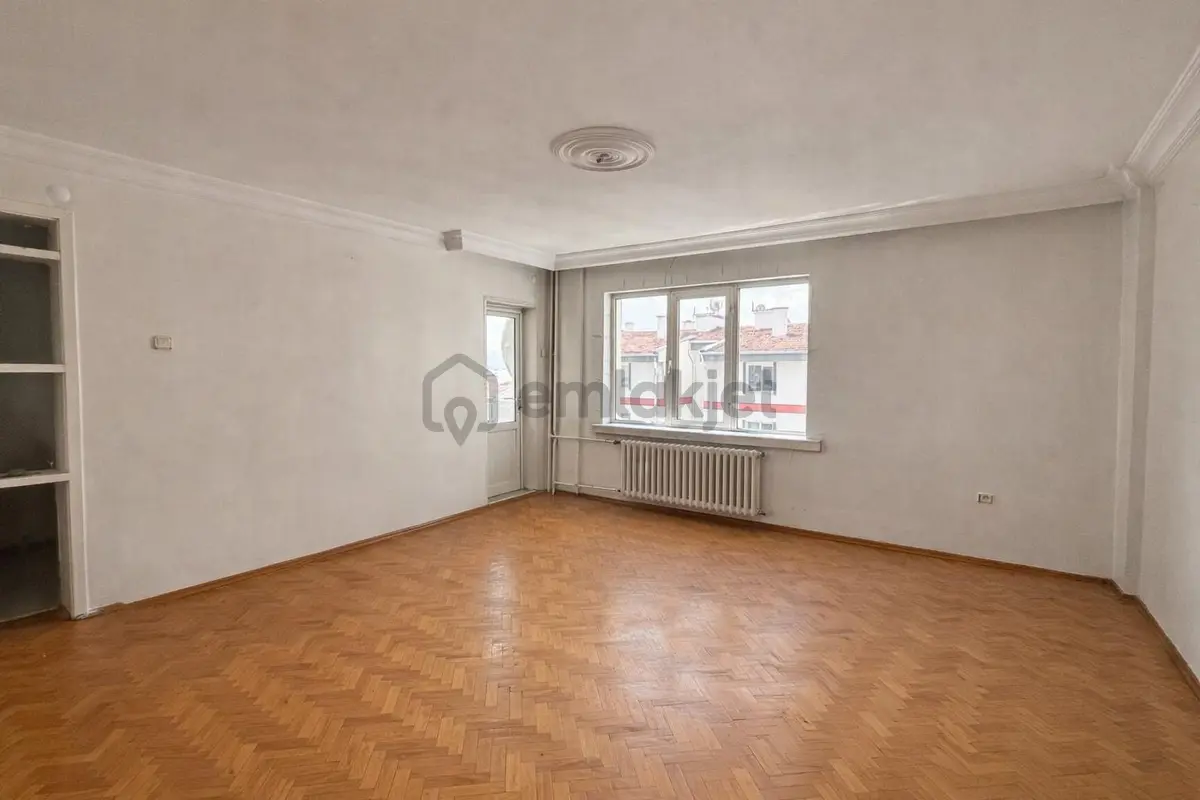 Batıkent'te Satılık 3+1 Daire, 100m², Kent Birlik Sitesi - 3