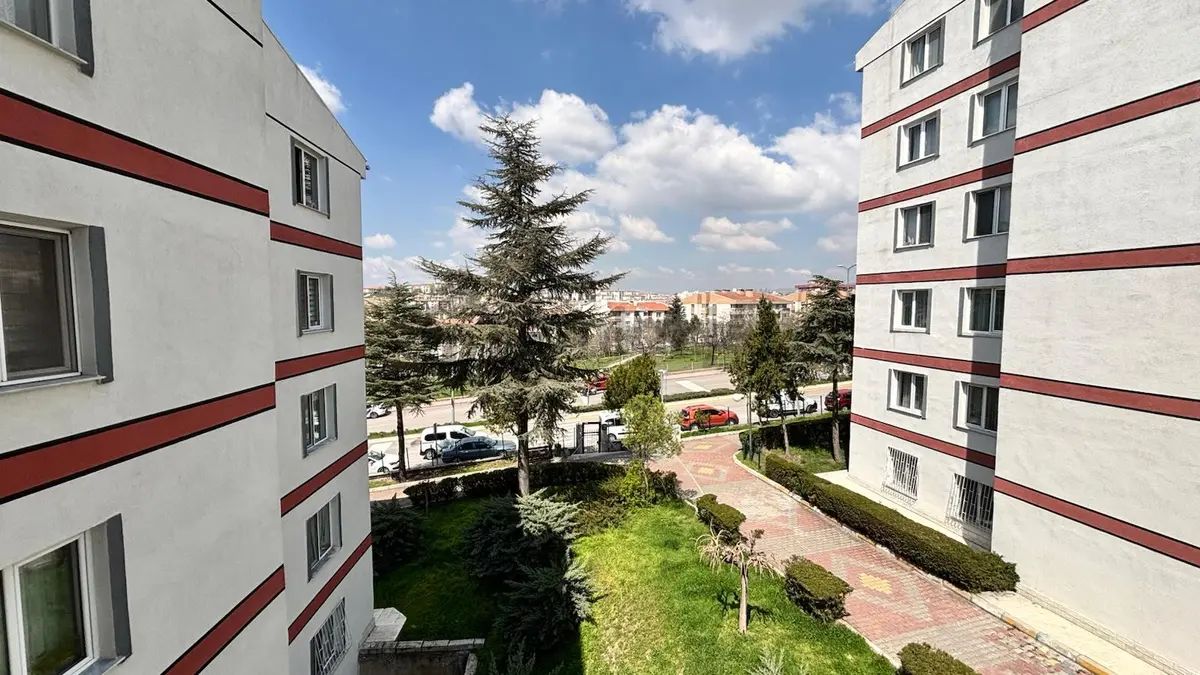 Batıkent'te Satılık 3+1 Daire, 100m², Kent Birlik Sitesi - 35