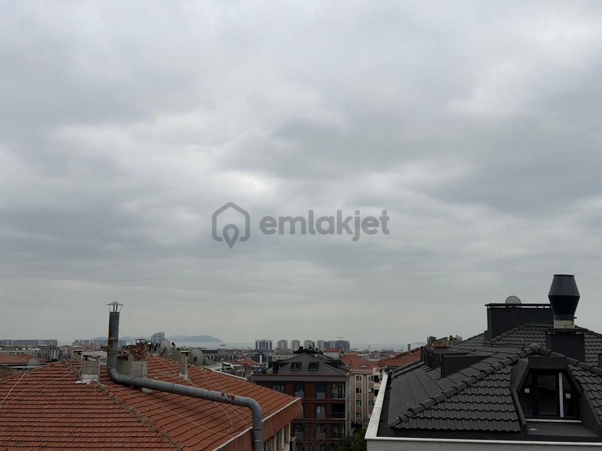 Bahçelievler Yayla'da Genç Binada 360m2 7+2 Lüks Dubleks - 34