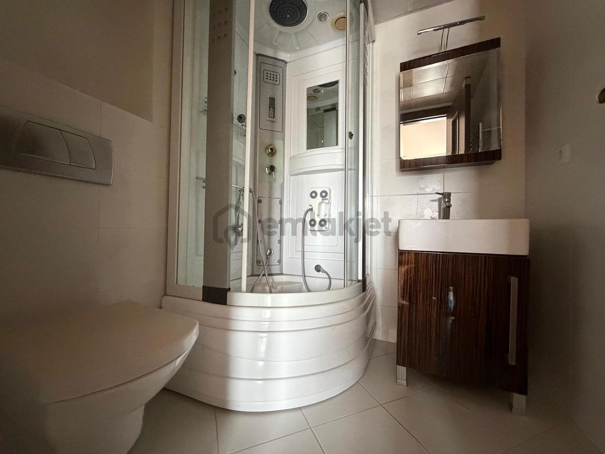 Bahçelievler Yayla'da Genç Binada 360m2 7+2 Lüks Dubleks - 20