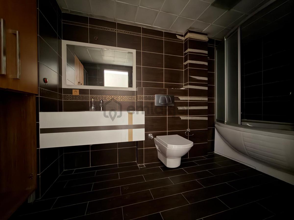 Bahçelievler Yayla'da Genç Binada 360m2 7+2 Lüks Dubleks - 17